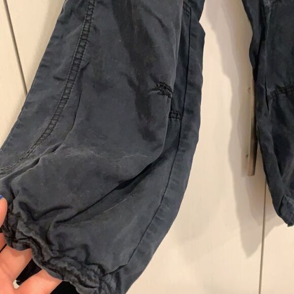 Black pants  - Picture 4 of 8